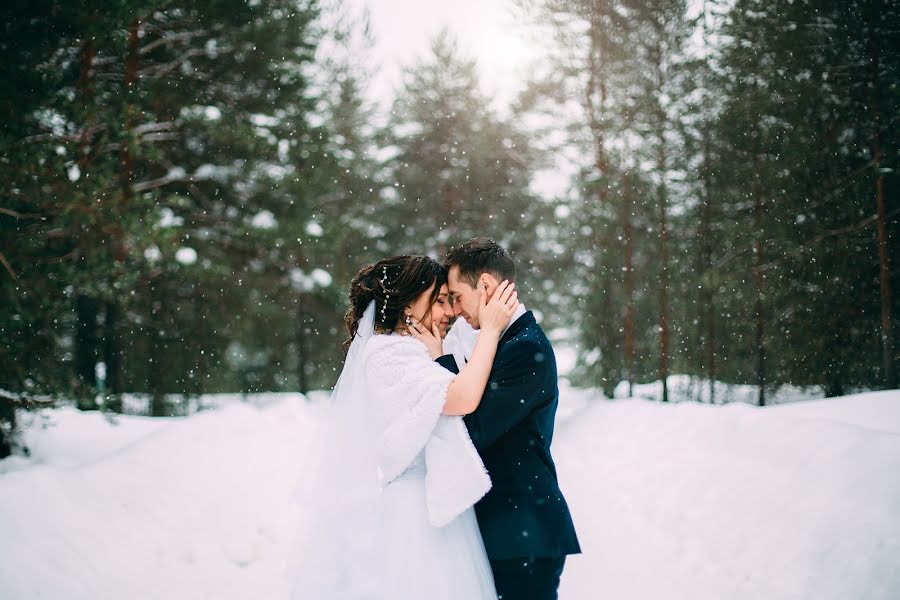 Fotógrafo de bodas Anna Slotina (slotinaanja). Foto del 26 de febrero 2017