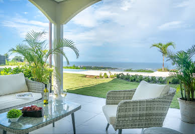 Apartment with terrace and pool 10