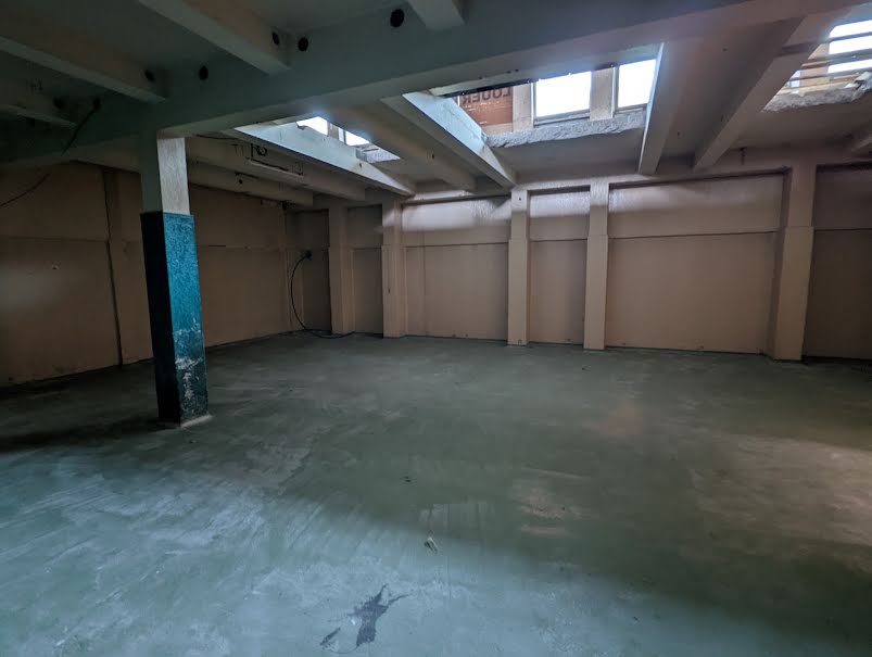 Location  locaux professionnels  310 m² à Evreux (27000), 1 408 €