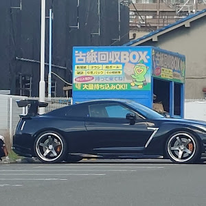 NISSAN GT-R R35