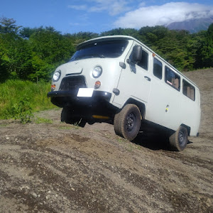 UAZ-3909