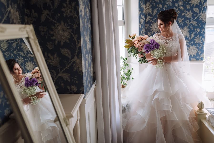 Fotógrafo de casamento Aleksandr Pecherica (shifer). Foto de 18 de dezembro 2019