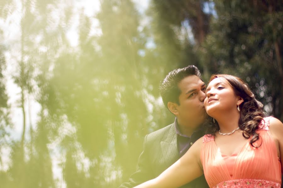 Wedding photographer Walter Chavez Raraz (walterchavez). Photo of 28 April 2016