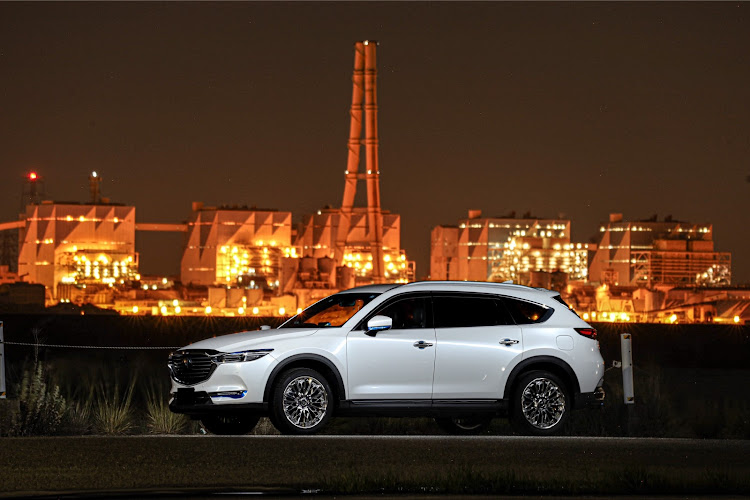 CX-8のミラーレス一眼・クレンツェシュリット・ライティング撮影・望遠レンズ・碧南火力発電所に関するカスタム事例の投稿画像1枚目