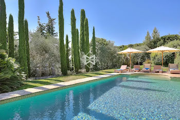 villa à Mougins (06)