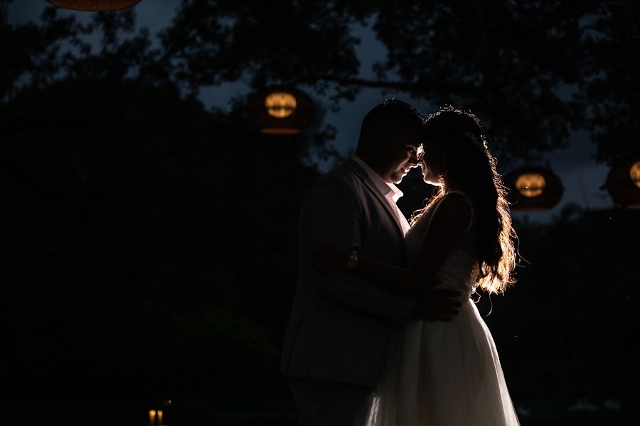 Fotografo di matrimoni Kendy Mangra (mangra). Foto del 21 gennaio 2020