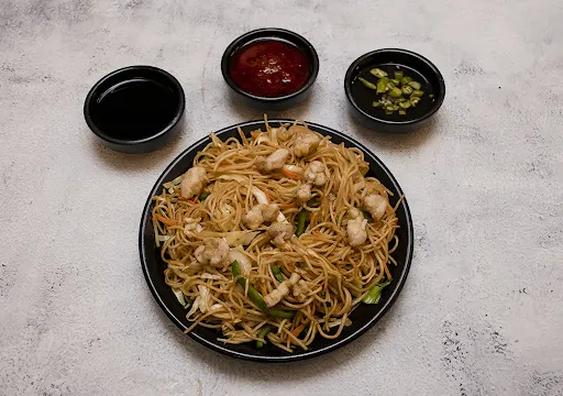 Chicken Hakka Noodles