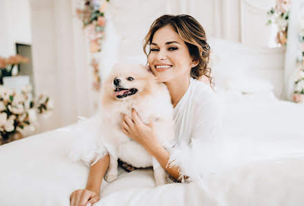 Wedding photographer Alona Zaporozhec (alenazaporozhets). Photo of 18 August 2019