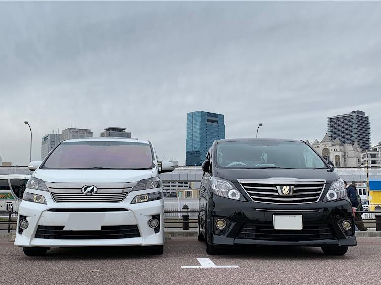 アルファードの車高調・アルヴェル20系・神戸・タイプゴールド2・ゴールデンアイズに関するカスタム事例の投稿画像1枚目