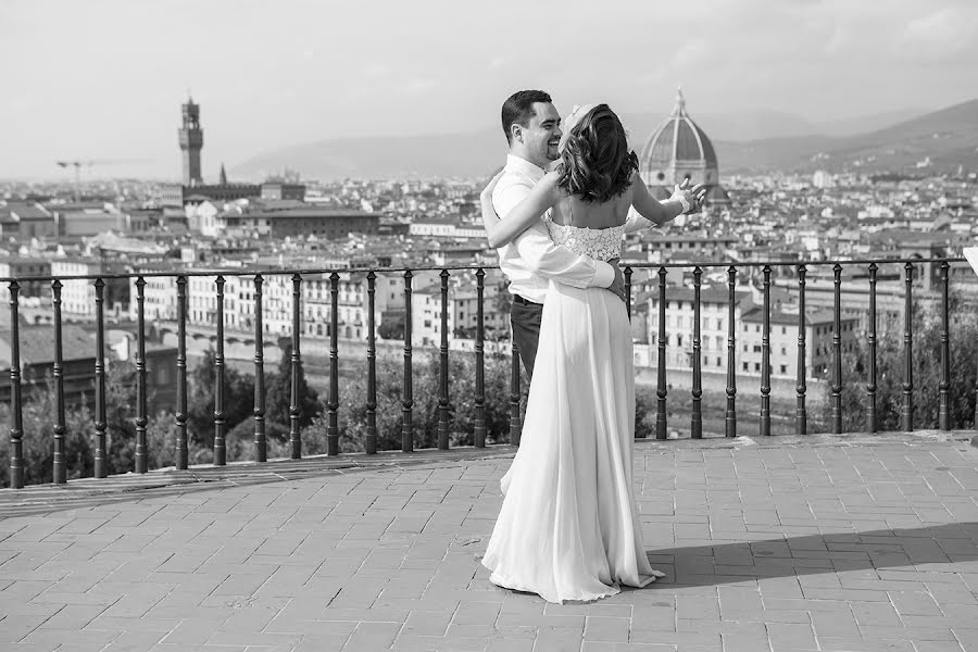 Fotógrafo de casamento Luciano Marinelli (studiopensiero). Foto de 10 de maio 2016