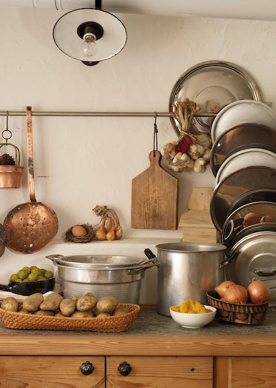 San Lorenzo Mountain Lodge kitchen details