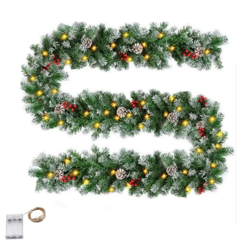 Guirlande en rotin blanc vaporisé PVC 2.7 m. Parfait pour la décoration, cette guirlande apporte une touche d'élégance et se place facilement.