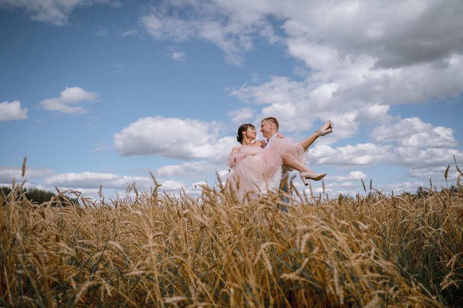 Wedding photographer Yuliya Garmonschikova (yuliruba). Photo of 31 August 2020