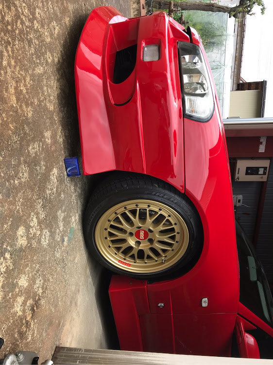 スカイラインの車高調整に関するカスタム事例の投稿画像1枚目