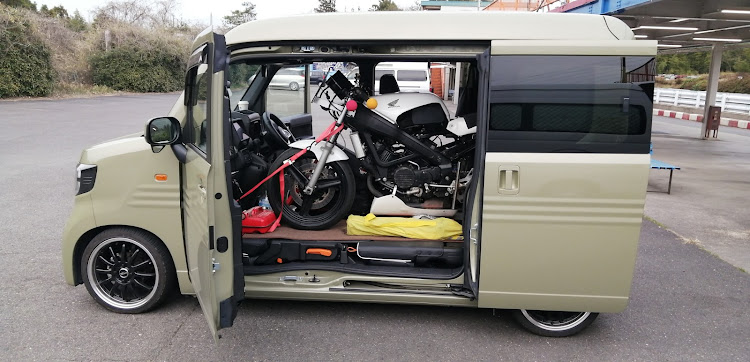 N-VANのN-VAN・VT250スパーダ・バイク好き・車高調整・16インチに関するカスタム事例の投稿画像4枚目