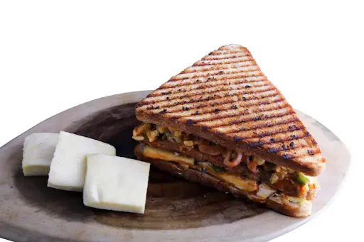 Tangy Peri Peri Paneer Grilled Sandwich [Serves 1]