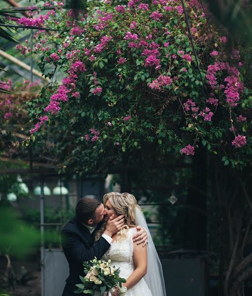 Wedding photographer Lena Zaryanova (zaryanova). Photo of 2 June 2020