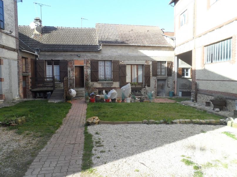 Vente maison 7 pièces 1000 m² à Villemeux-sur-Eure (28210), 296 000 €