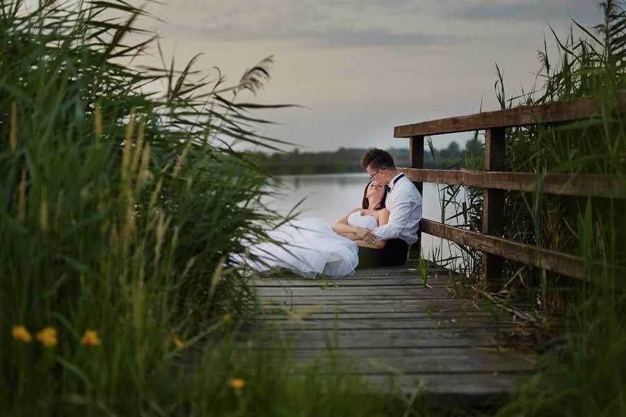 Fotógrafo de casamento Mariusz Twaróg (twarg). Foto de 15 de março 2016