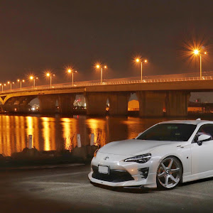 86