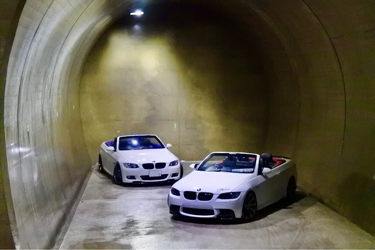 335i Cabrioletのbmw・E93 335iカブリオレ・アメ車コラボ・9月3日はE93day・ピックアッ...🤭🤫🤫🤫に関するカスタム事例の投稿画像7枚目