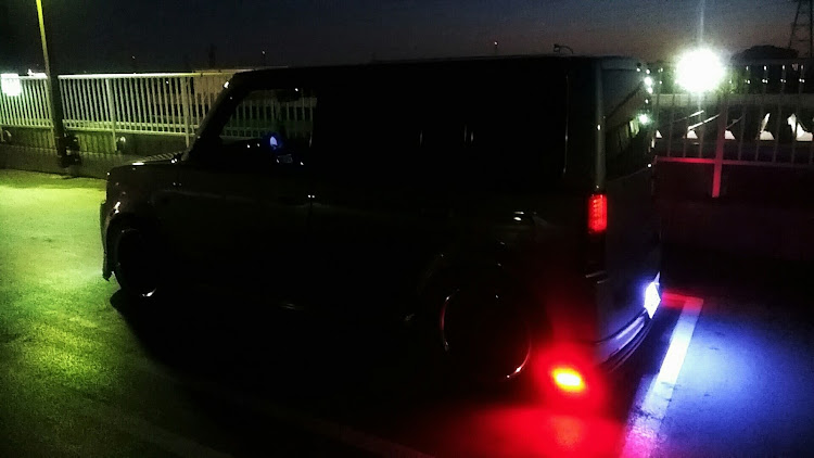 bBのNightversionに関するカスタム事例の投稿画像2枚目