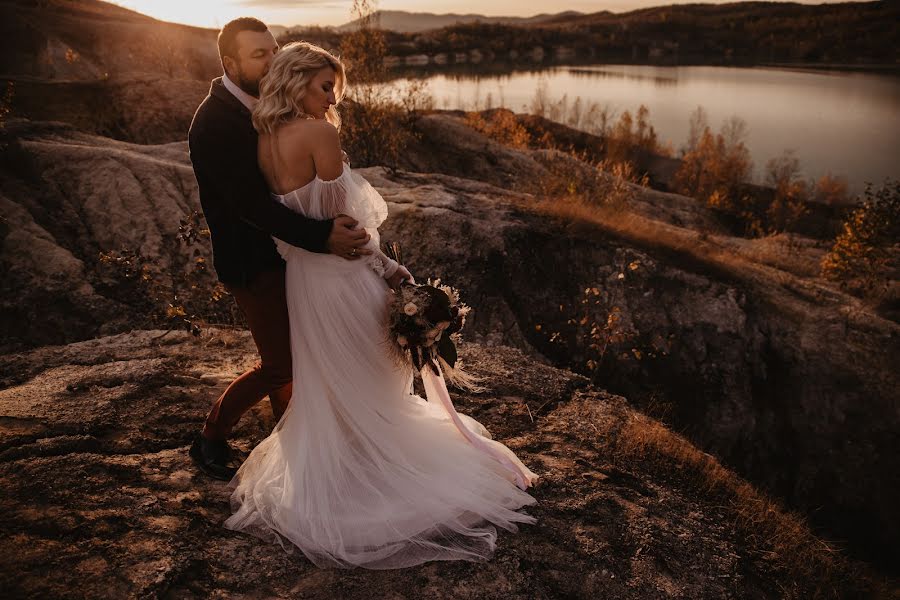 Wedding photographer Yana Kolesnikova (janakolesnikova). Photo of 21 October 2019