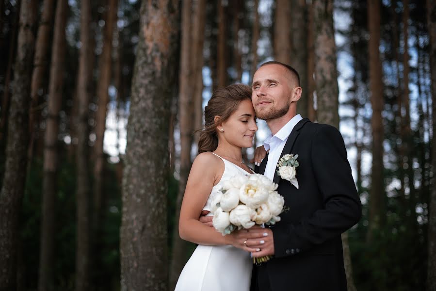 Fotógrafo de casamento Sergey Kalabushkin (ksmedia). Foto de 1 de agosto 2019