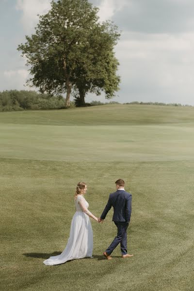 Fotografo di matrimoni Arina Miloserdova (miloserdovaarin). Foto del 18 settembre 2018