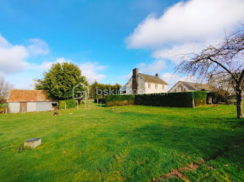 maison à Isigny-le-Buat (50)