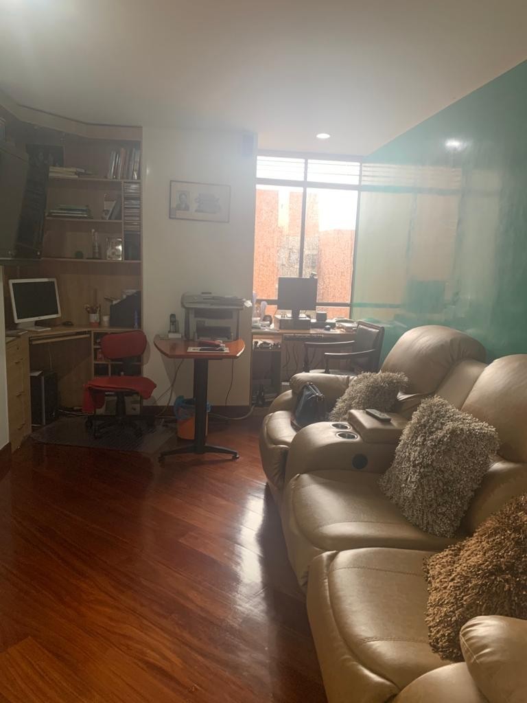 Apartamento En Venta - La Carolina, Bogota