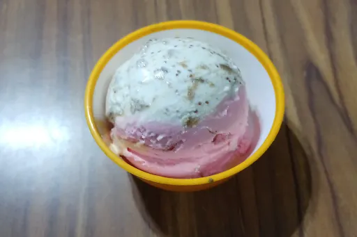 Kaju Gulkand Ice Cream