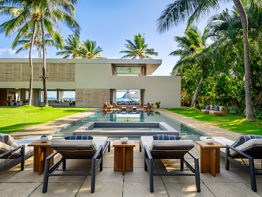 House with pool 1