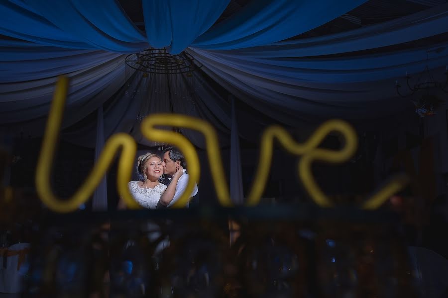 Fotógrafo de casamento Leo Marino (leomarinodvmh819). Foto de 27 de junho 2020