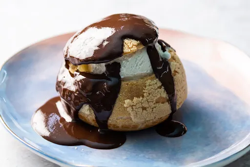 Profiterole Gelato Ecstasy