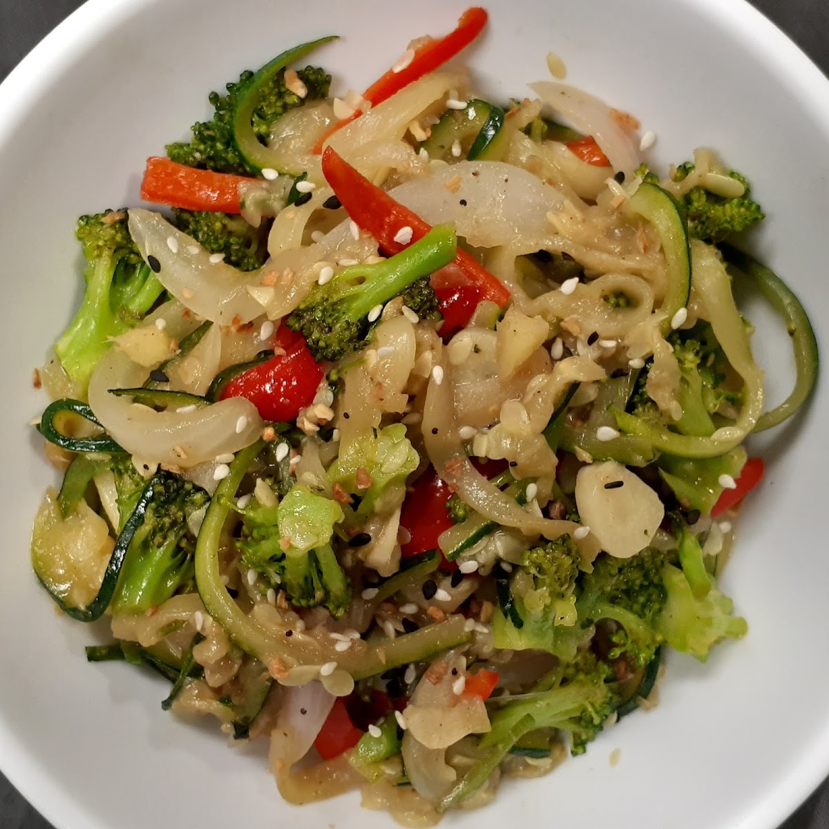 Veggie Garlic Ginger Zoodles