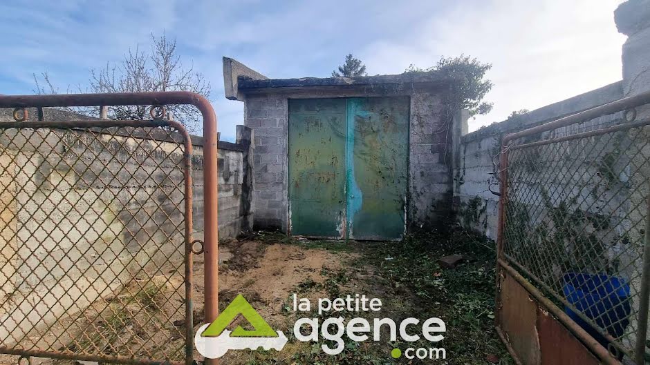 Vente parking  50 m² à Vierzon (18100), 25 000 €