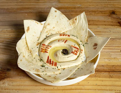 Pita Bread With Hummus