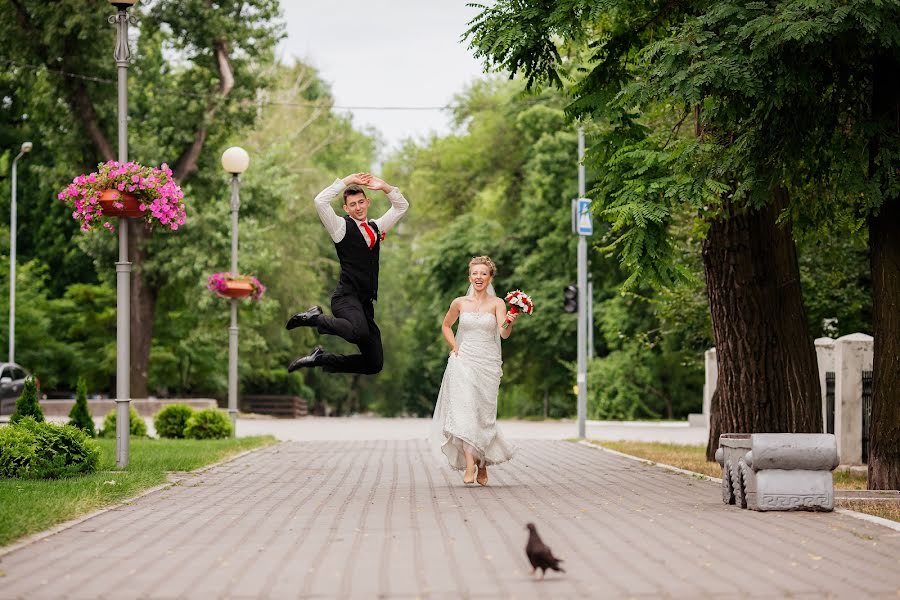 Fotógrafo de casamento Anna Bukreeva (annabook). Foto de 1 de agosto 2016