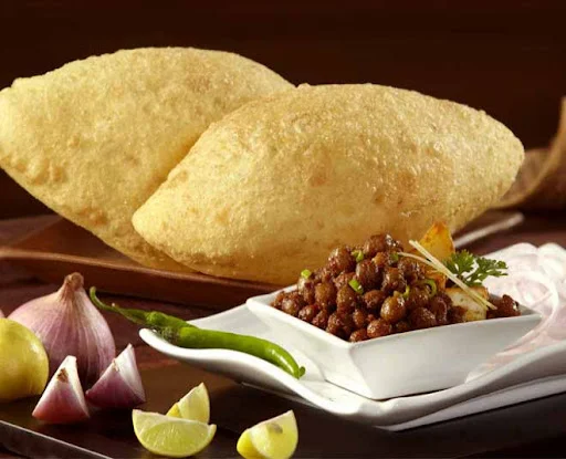 Punjabi Chola Bhatura