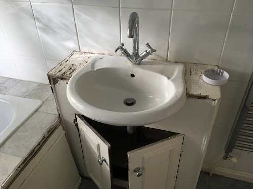 Full Bathroom Install 4