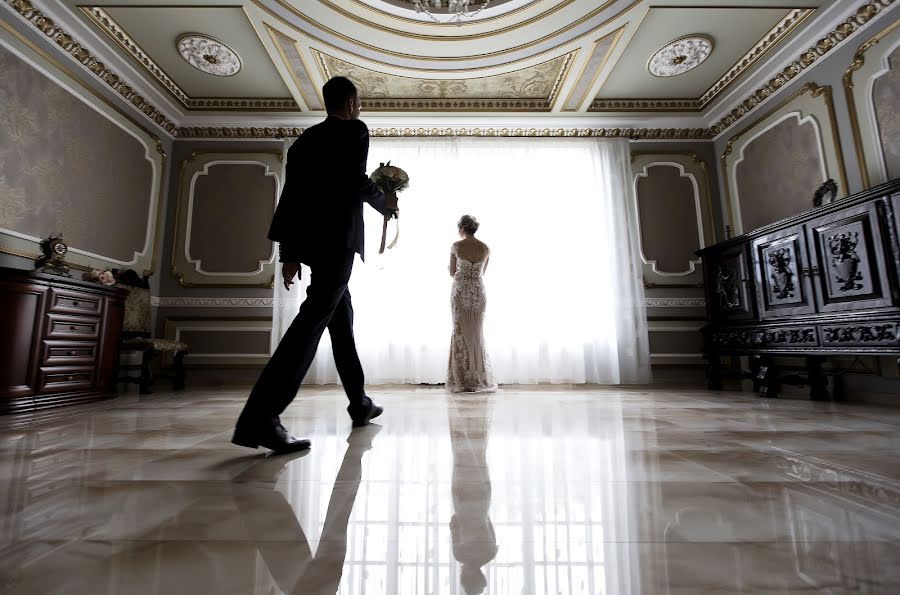 Wedding photographer Viktor Krutickiy (krutitsky). Photo of 18 January 2019