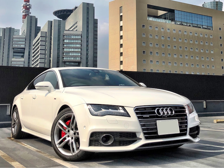 A7 スポーツバックのアウディ・Audi・A7スポーツバック・洗車・雷雨に関するカスタム事例の投稿画像1枚目