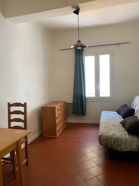 Location meublée appartement 1 pièce 21 m² à Aix-en-Provence (13090), 565 €