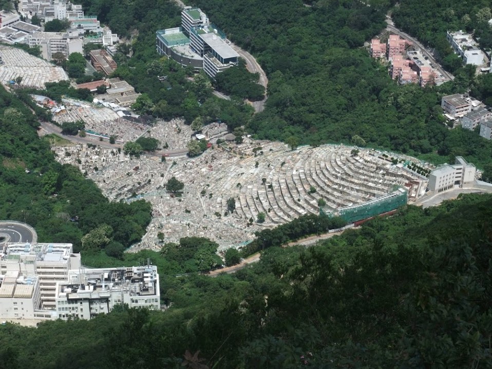 Pok Fu Lam, cemitério inusitado de Hong Kong