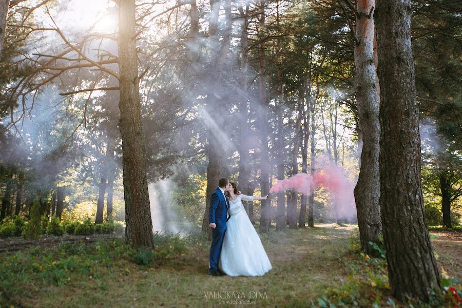 Fotografo di matrimoni Dina Valickaya (dushka). Foto del 9 ottobre 2016