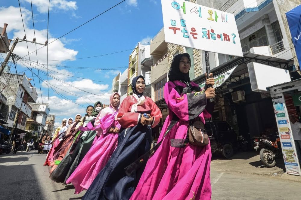 indonesian korean hanbok