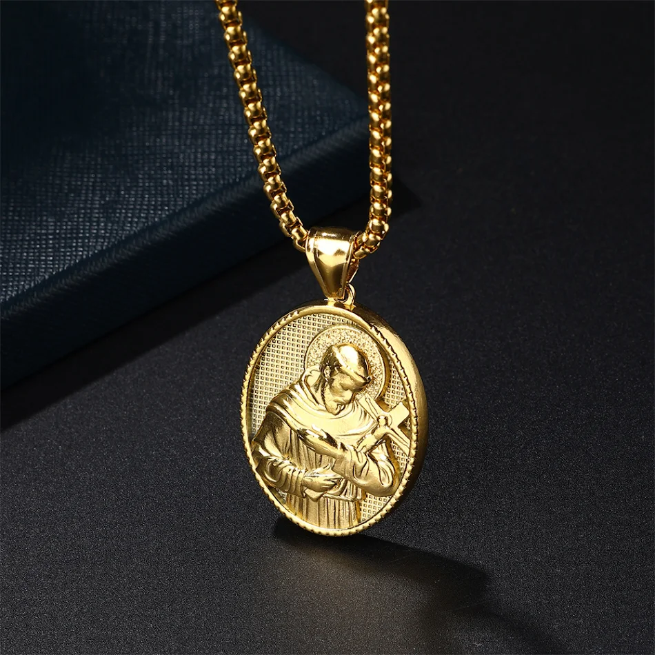 Collier pendentif personnalisé croix homme, style mode européenne et américaine, un accessoire élégant pour affirmer votre look.