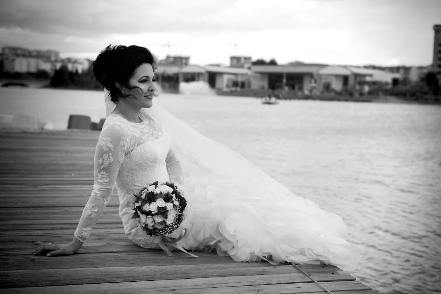 Fotógrafo de casamento Rukiye Taşçi (rukiyetasci). Foto de 15 de fevereiro 2019