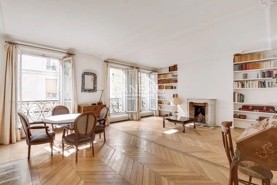 Appartement 4 pièce(s) 70.51 m²à vendre Paris-7e-arrondissement